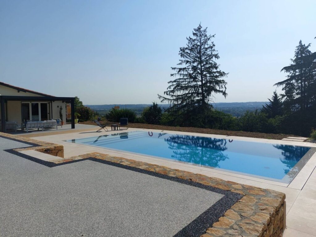 Piscine effet MIROIR Beaujolais (69)